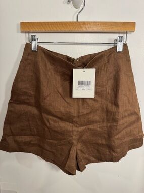 NWT dissh Cory linen shorts in fondant - size us 6/ aus 10